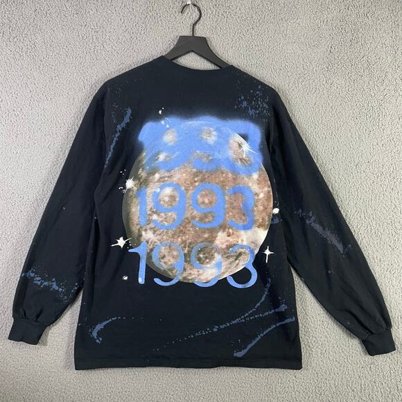 Ariana 1993 Long Sleeve T-Shirt Black Graphic Earth Print Size L - Picture 4 of 8
